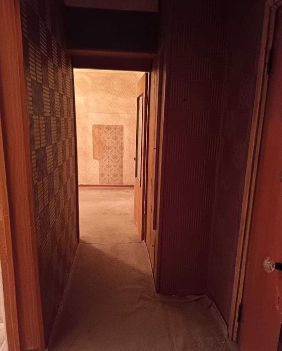 Продаётся на БУЗ-1 Художников