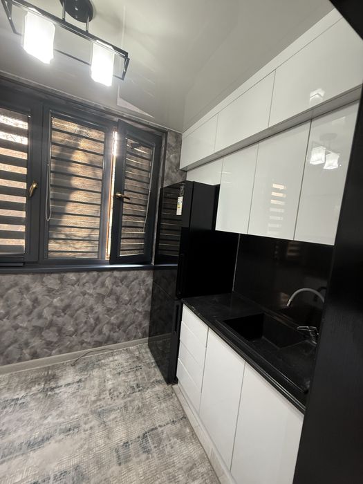 2 xona kvartira sotiladi vokzalda