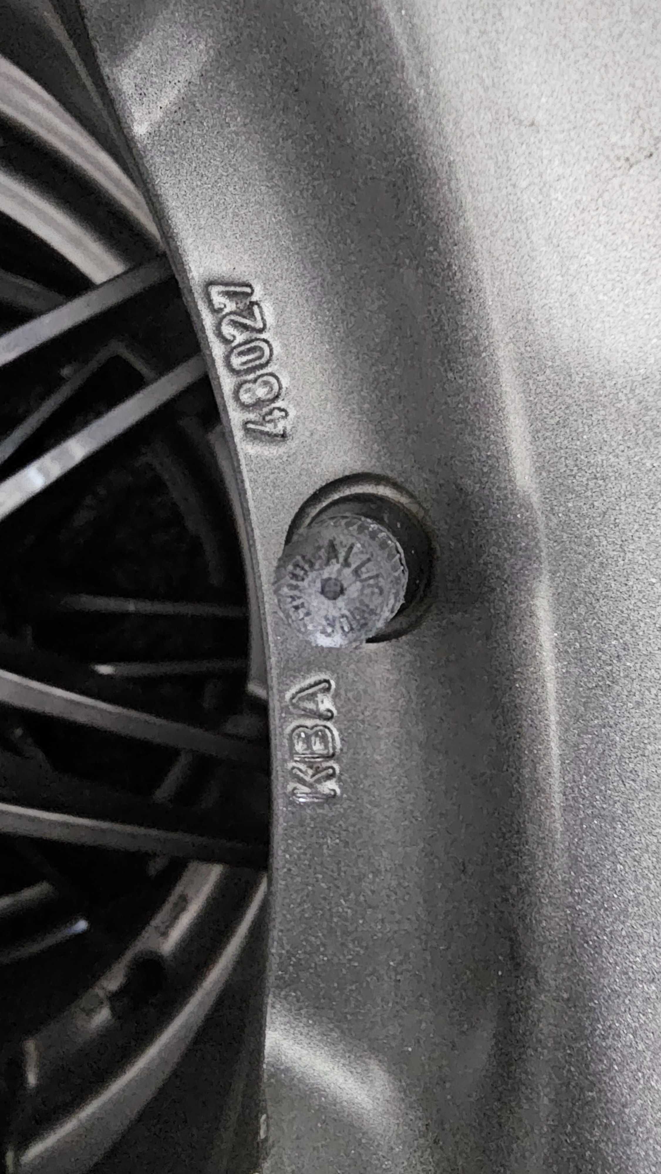 17" 5x112,5 235/65 R17 Audi, Skoda, VW, Seat