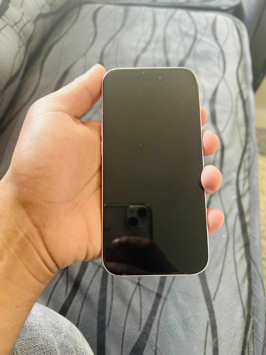 iPhone 15 128GB Rose