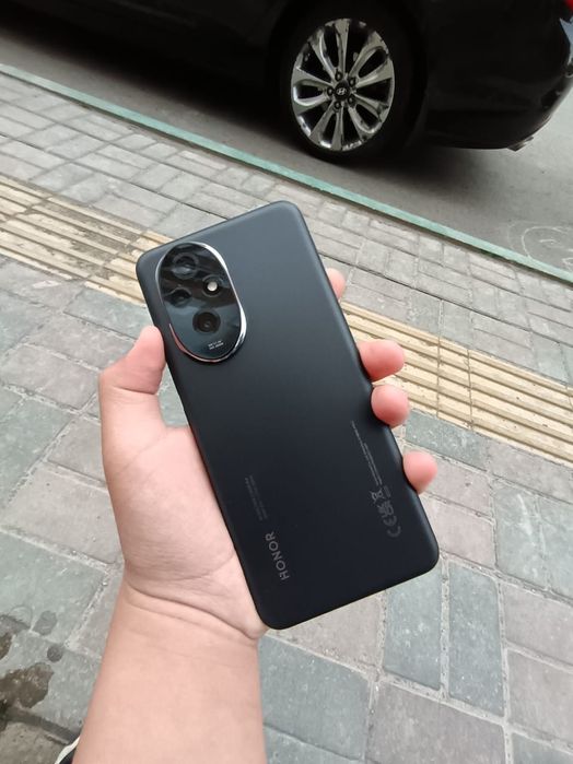 Honor 200 Смартфон