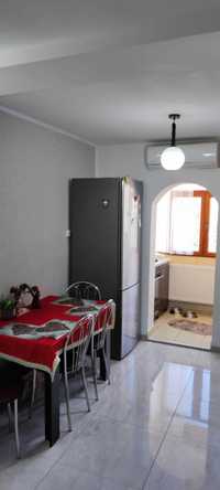 Vand apartament 2 camere central