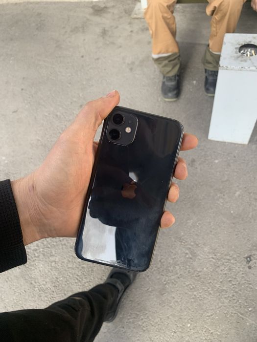 Iphone 11 продается