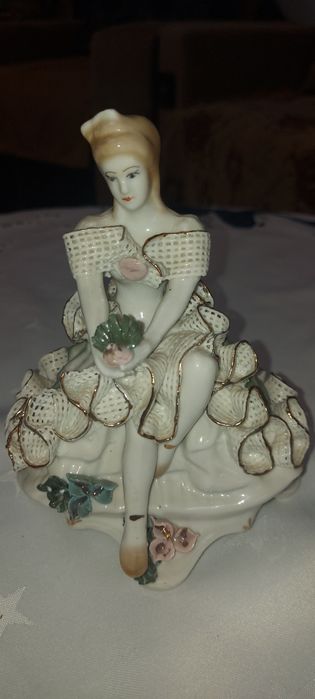 Bibelouri balerine in stare buna