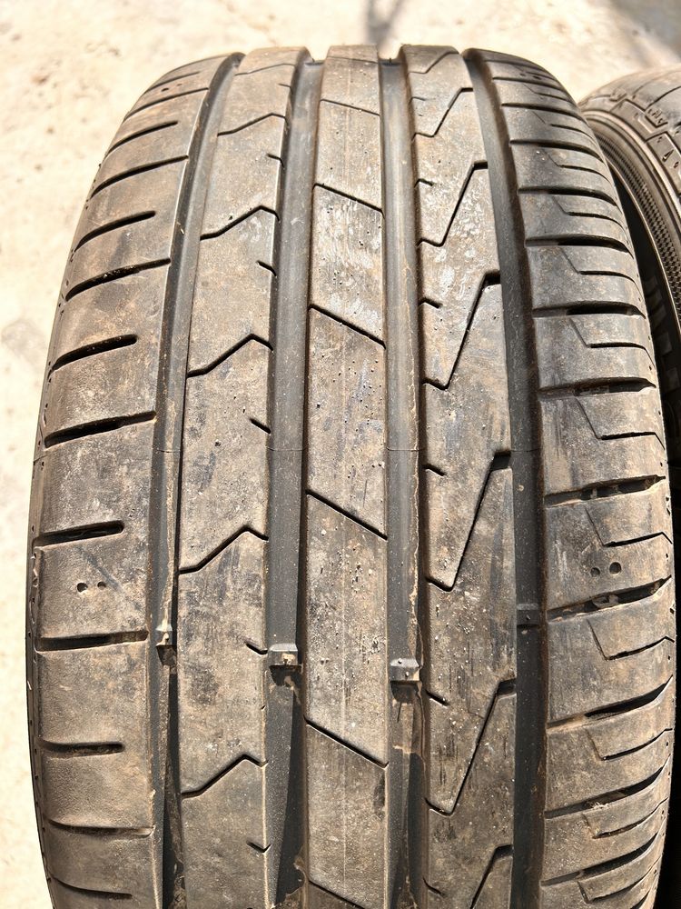 235/55/17Hankook 2бр