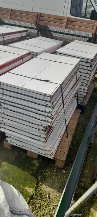 метални плоскости за стилажи, щандове за плодове и зеленчуци