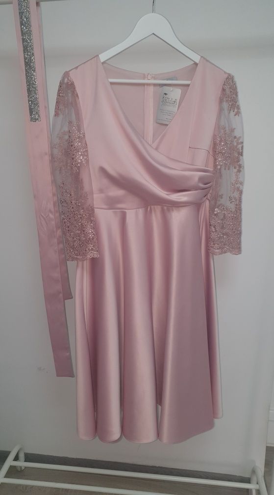 Rochie eleganta marimea 42