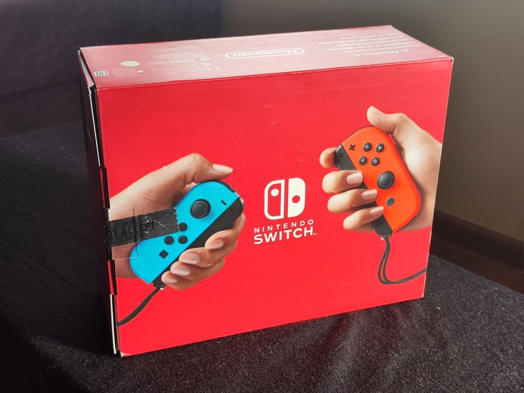 Nintendo Switch Red & Blue