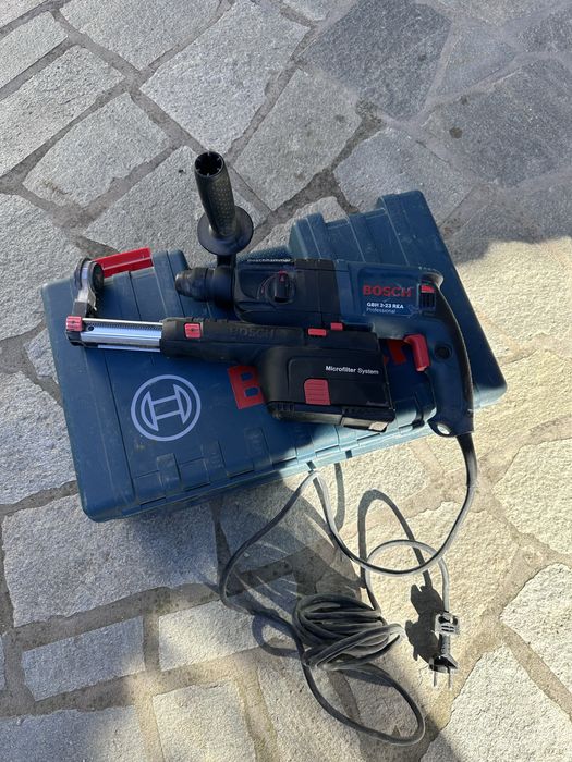 Перфоратор BOSCH