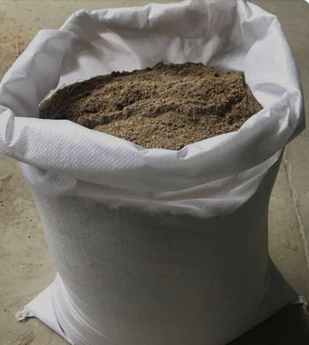 Nisip ambalat în saci de 30-35 kg