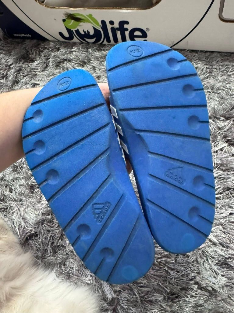 Slapi Adidas marimea 30