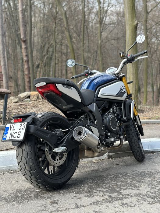 CFMoto CLX700 Heritage 2022 3300km garanție