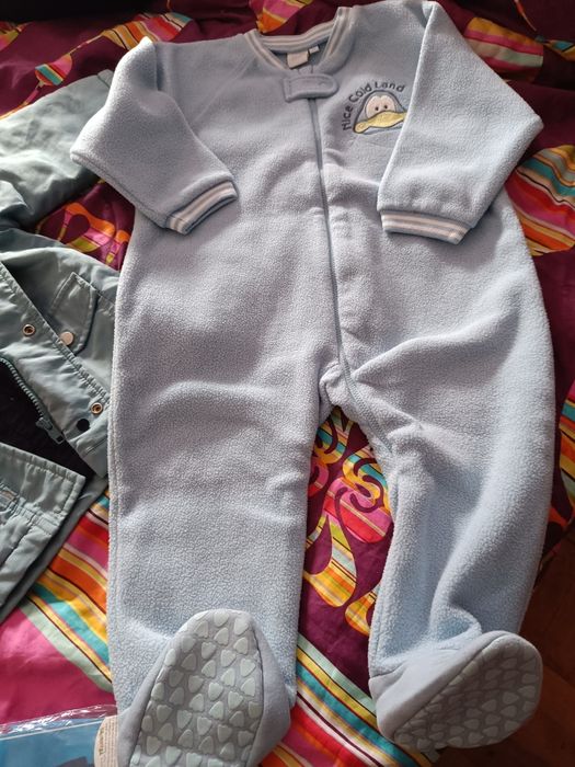 Geacă, combinezon, căciulă 1-2 ani,noi + geacă groasă cadou (de joacă)