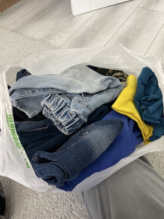 Отдам  детскую одежду  2-3 года и обувь