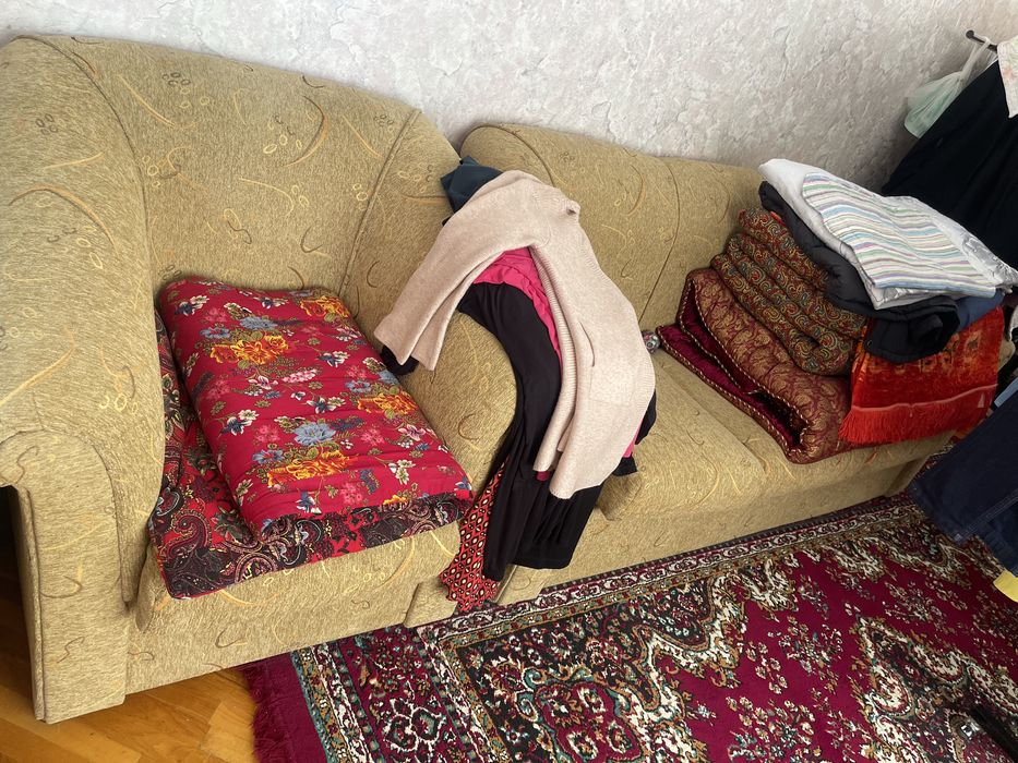 Диван кресло билан холати янги. Срочно 38-$
