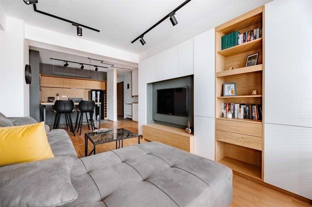 Дава се под наем Двустаен апартамент в Бургас, Възраждане - 57 кв.м за 255 € - Снимка #1