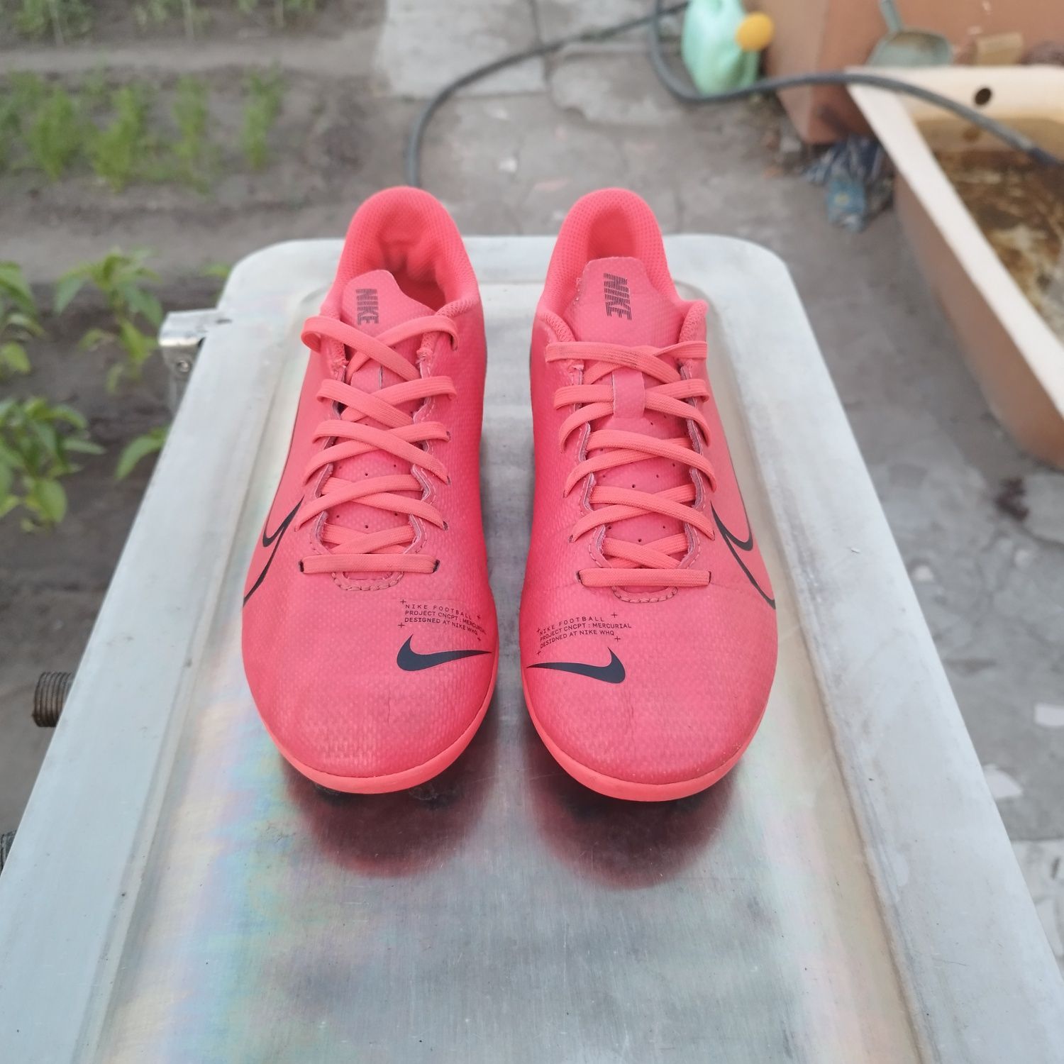 Футбольные бутсы Nike Mercurial. Обувь для футбола.