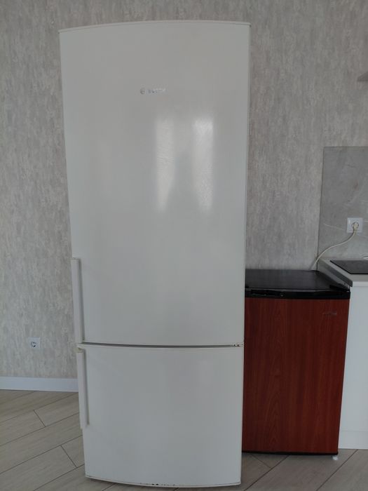 Продам холодильник Bosch