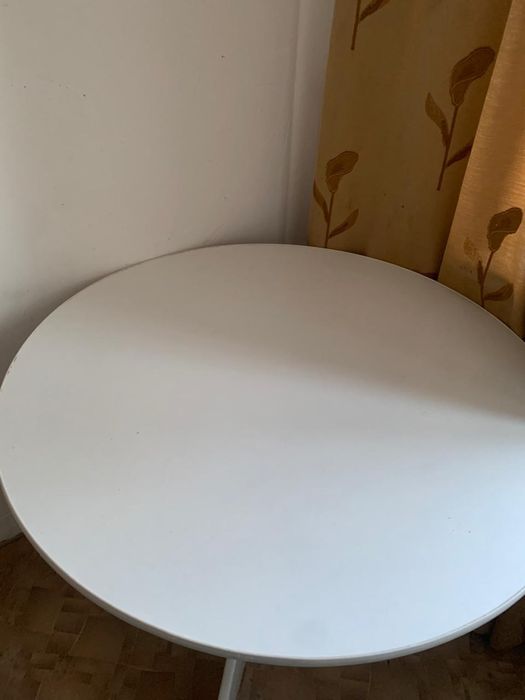 Стол круглый продам