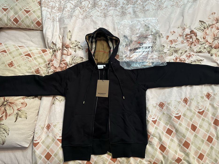 Зипка Burberry London England