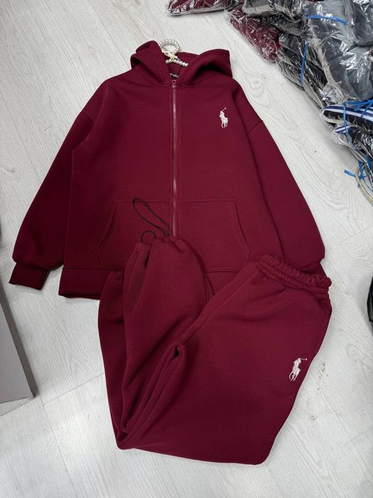 Dvoyka kostyum jenskiy