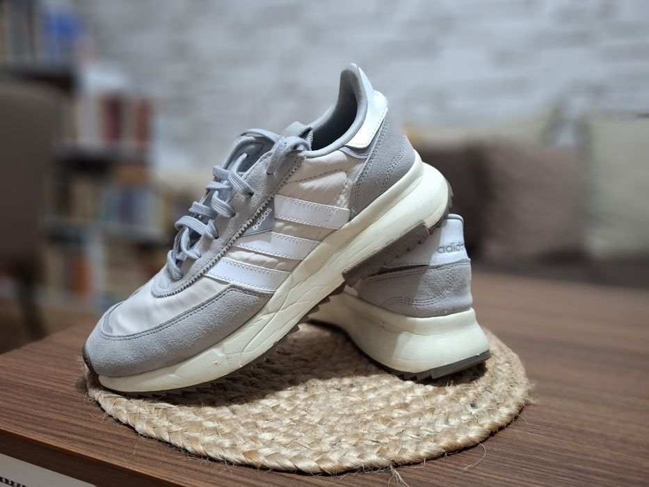 Страхотни мъжки маратонки в сиво-бежовата гама