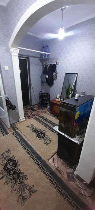 Срочно... Сергели 6да 2 хона 8-этаж 9 этажка 60квадрат ипотека булади