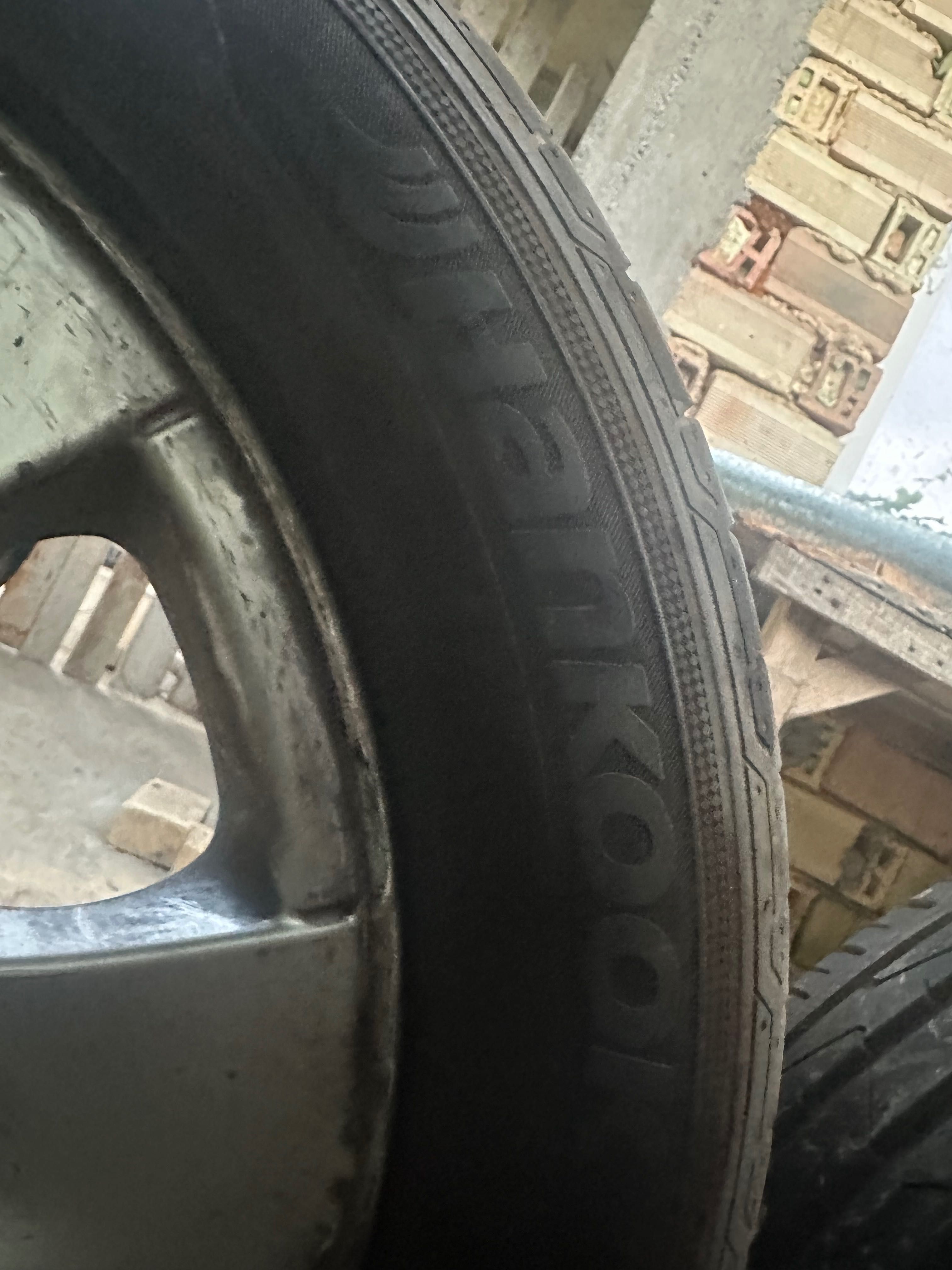 Джанти с гуми за БМВ 5х120 /205/55/R16 с летни гуми