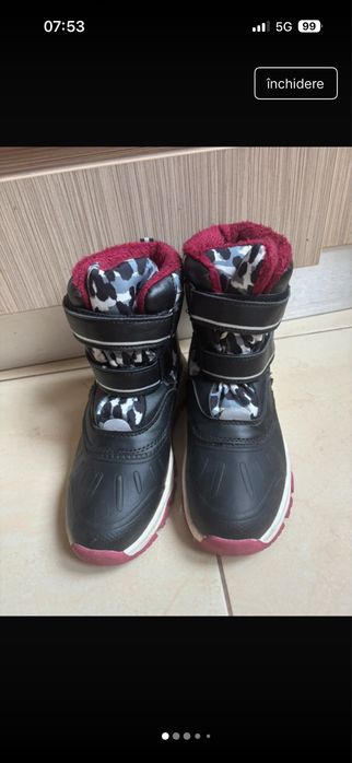 Ghete marimea 33 stare foarte bună.