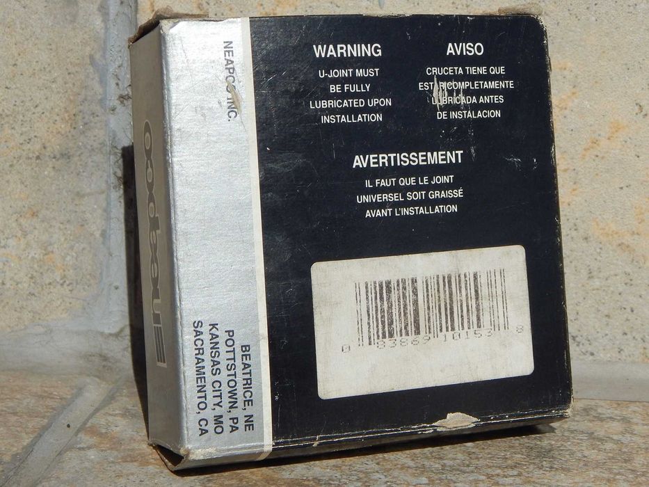 Cruce cardan Neapco Ford Aerostar 1-0153 (522) SUA cu ambalaj