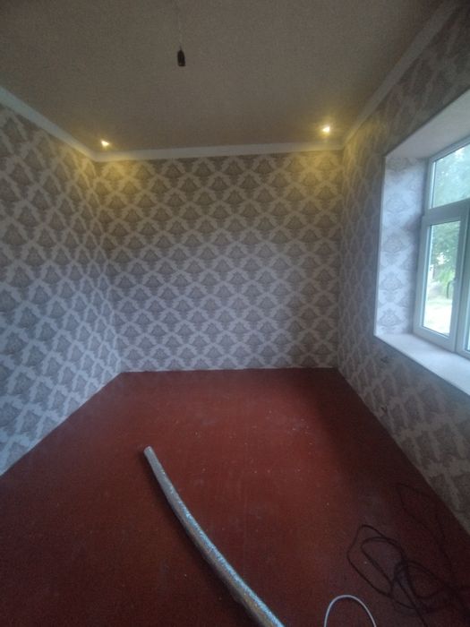 Hovli uy sotiladi 5sotixdan oshiq