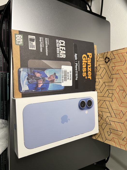 iPhone 17 256GB Mist Blue с 3 години гаранция