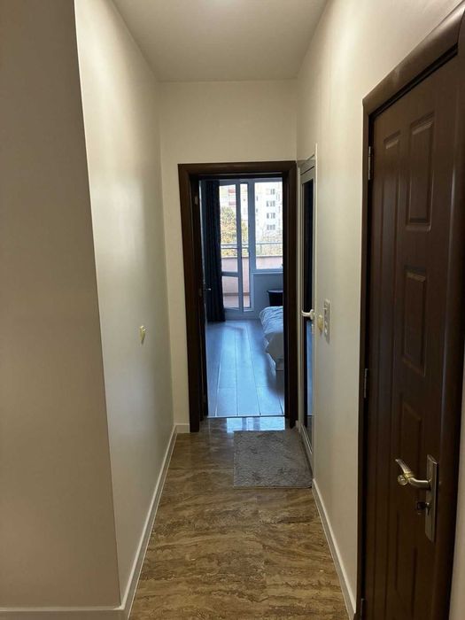 Тристаен апартамент в район Център