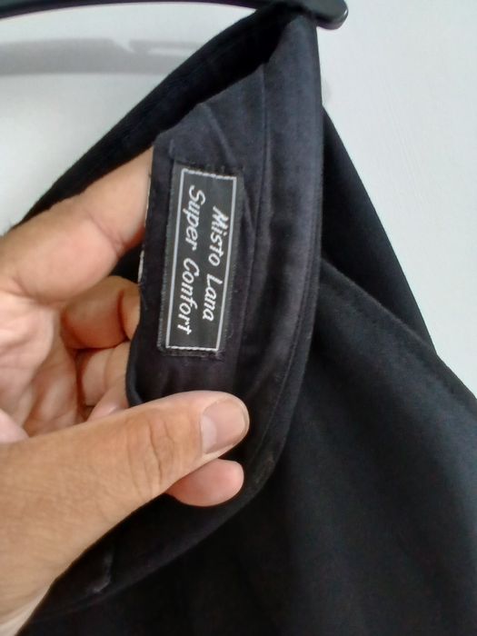 Pantaloni barbati din stofa masura 34/34 stare perfecta