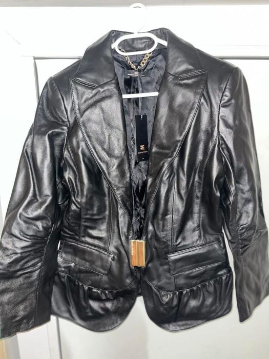 Стилно дамско яке Elisabetta Franchi-Черна еко кожа,елегантен силует