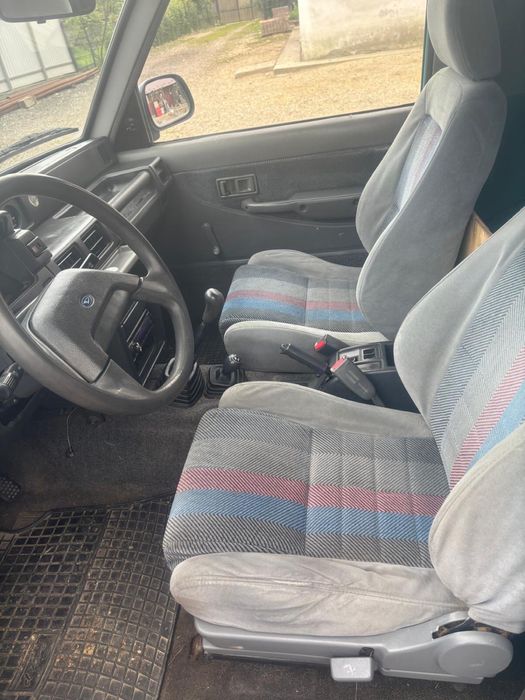 Vand Daihatsu Feroza