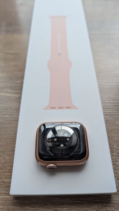 Apple Watch Serries 6 40mm Gold