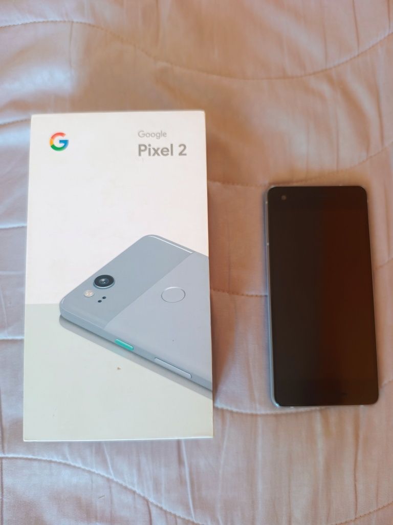 Продавам Google Pixel 2