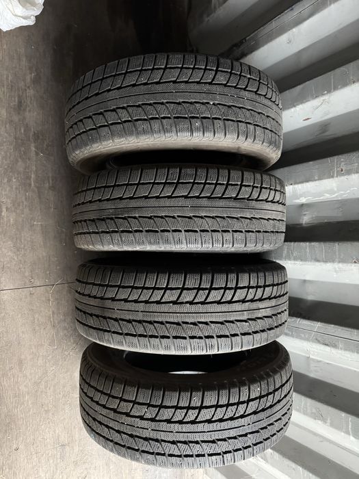 236/65/17 Triangle почти новые