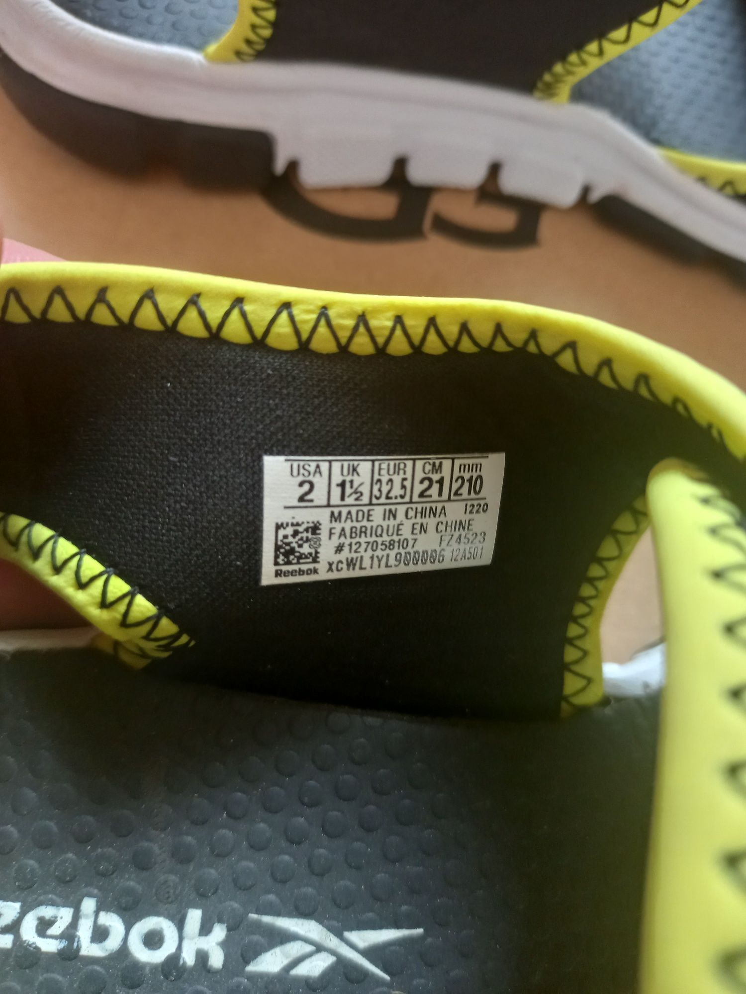 Детски сандали Reebok и Adidas и детски чехли Adidas  и  Fila