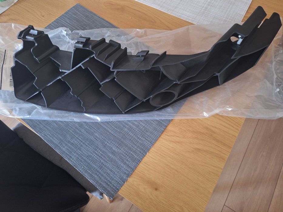 Държач фар/броня jeep grand cherokee