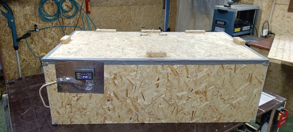 Продается брудер-мини парник,для россады.