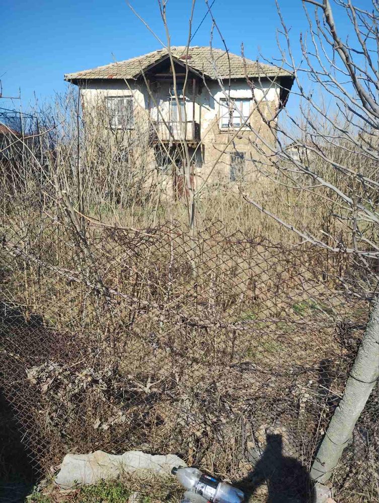 Имот в село Даняница на 4 километра от Сандански (Благоевградска облас