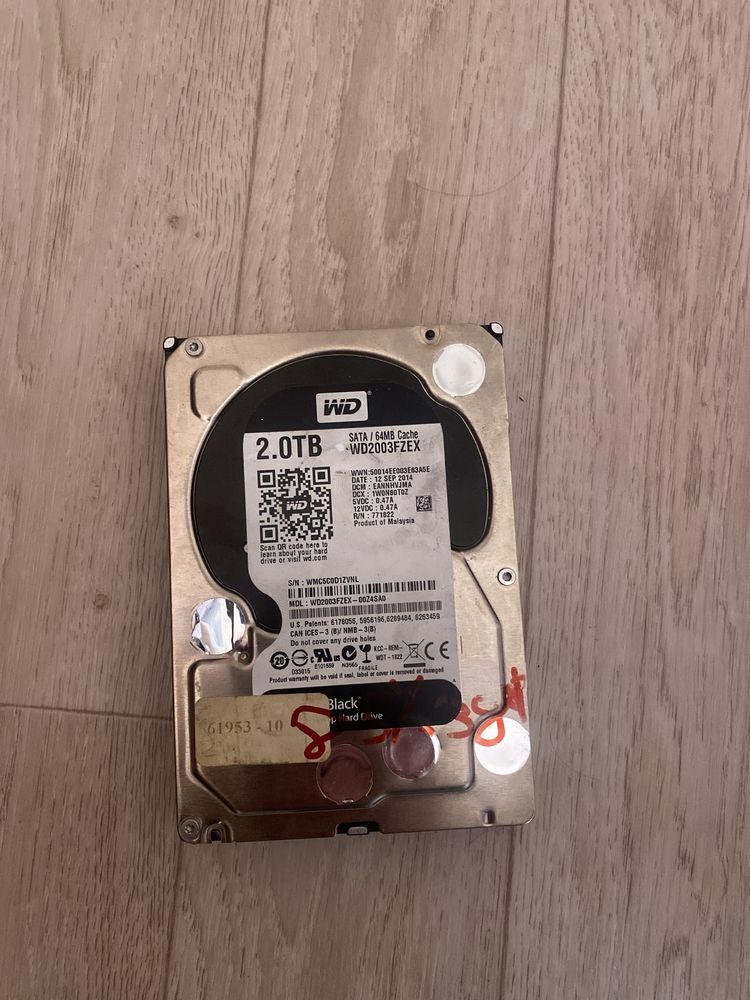 Диск на 2TB WD.