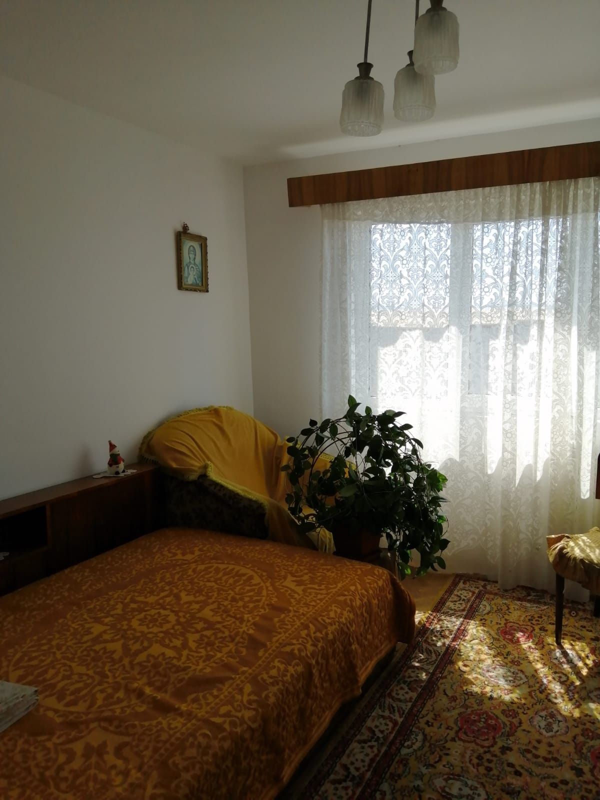 De vânzare apartament 3camere decomandat