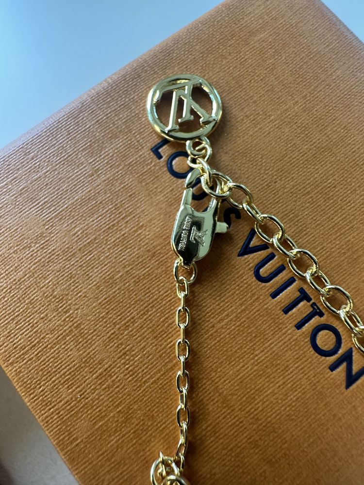 colier louis vuitton auriu