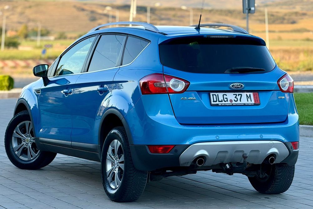 # Ford Kuga / Titanium /163cp /4x4
