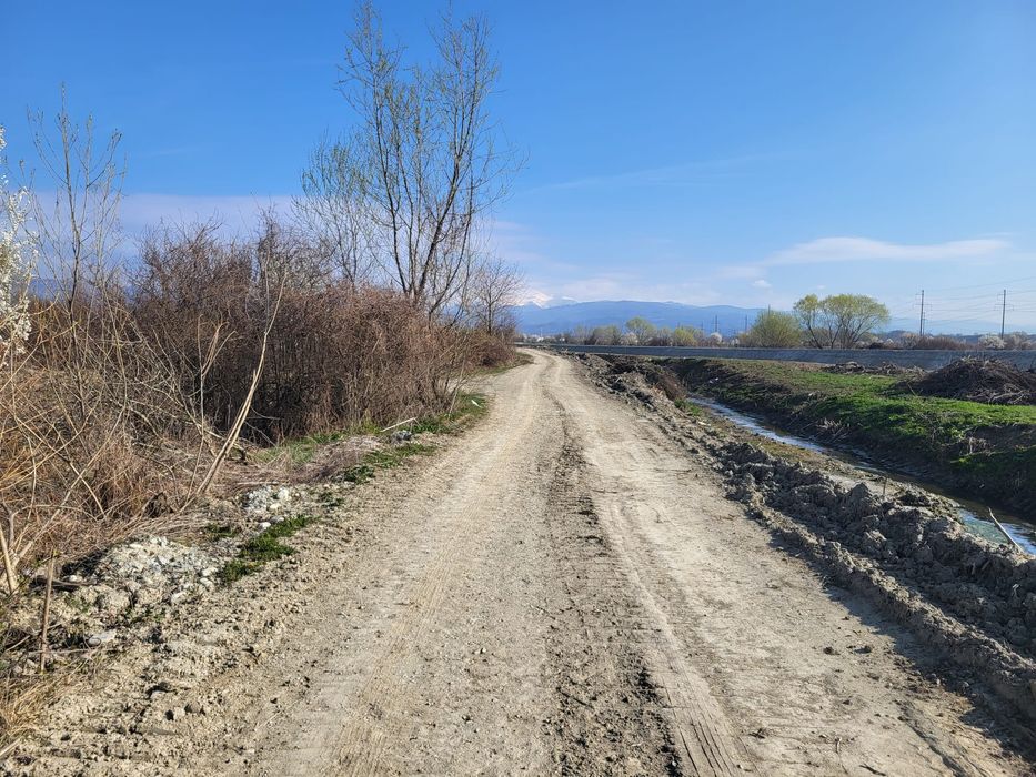 Teren extravilan lângă noua  centură ocolitoare Tg-Jiu,  Iezureni