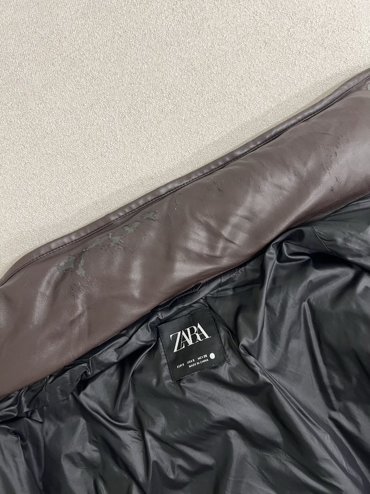 Пролам женскую куртку Zara