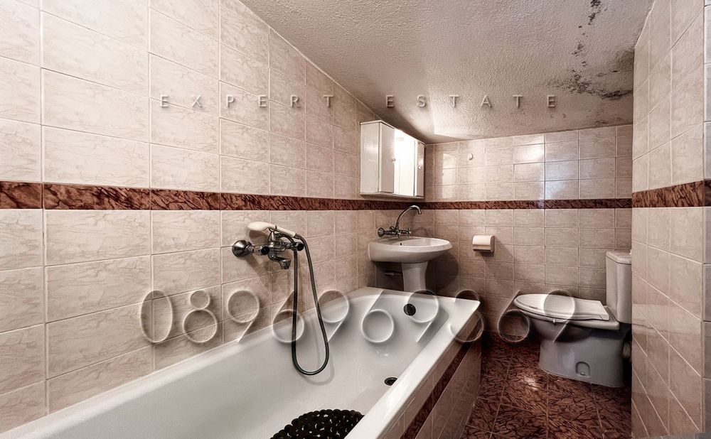 Продава се Четиристаен апартамент в Варна, Колхозен пазар - 93 кв.м за 1301 €/кв.м - Снимка #8